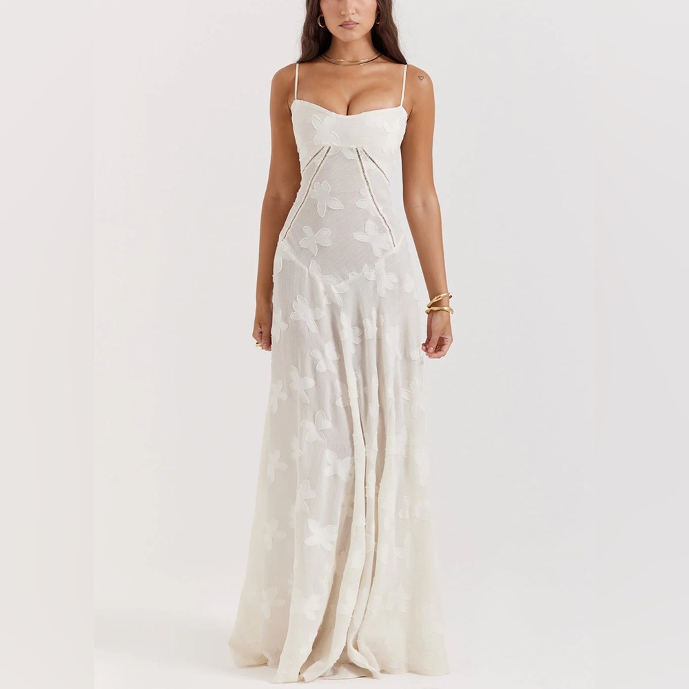 Elegant White Floral Maxi Dress